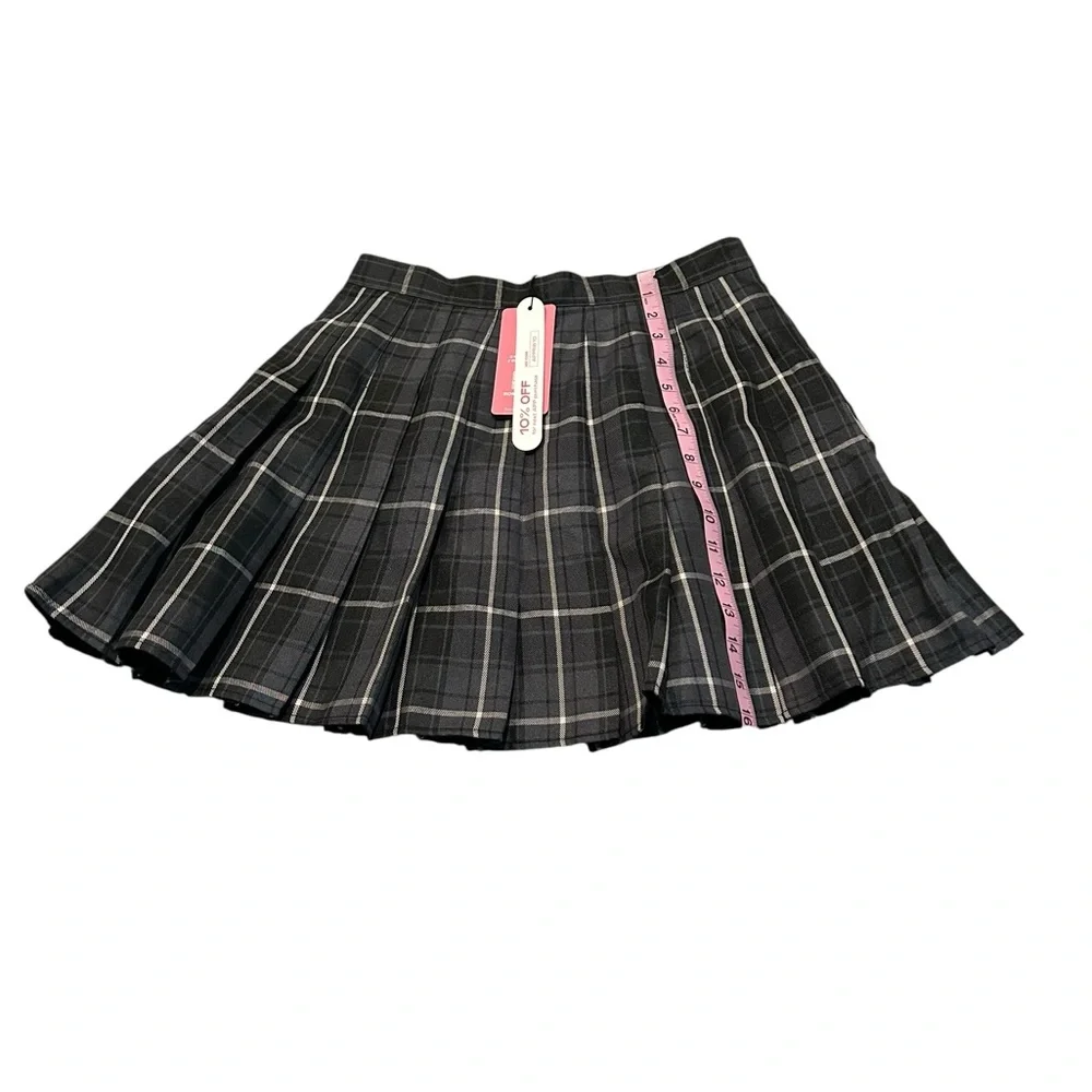 Plaid Black Skirt - Picture 3 of 5
